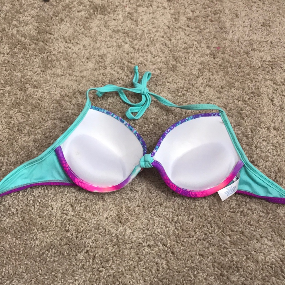 Push Up Bikini top - Picture 2 of 4